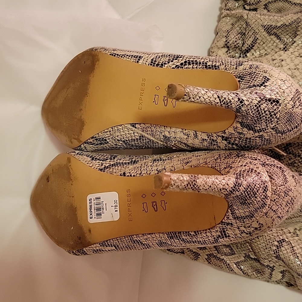 Express Booties - Picture 4 of 6